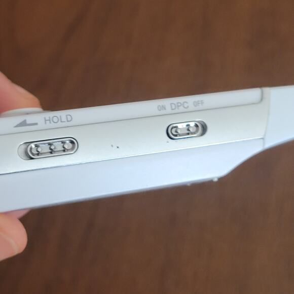 Sony IC Hand Held Portable Voice Recorder Mp3 ICD-U60 USB WHITE - Picture 8 of 8